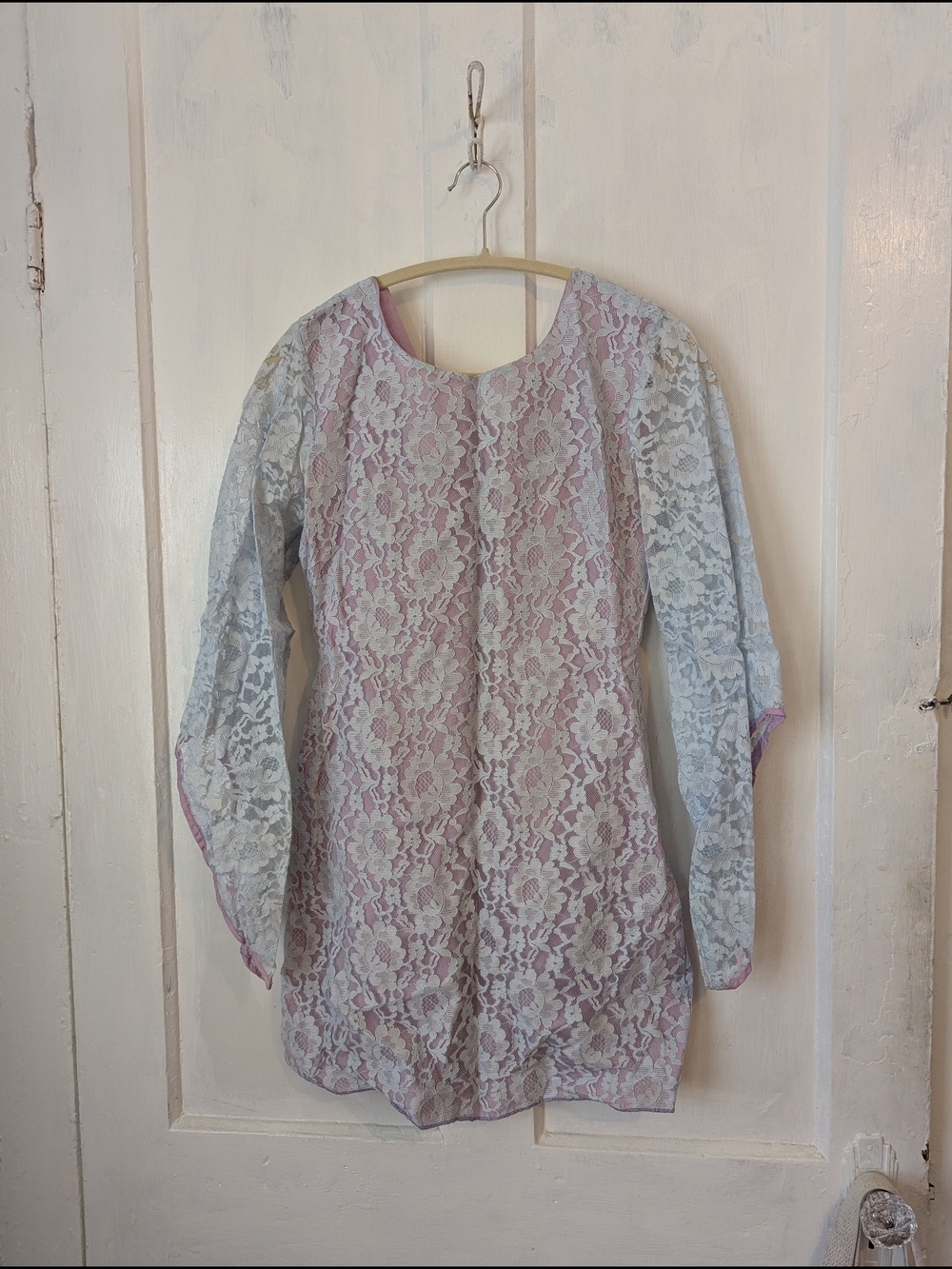 Vintage 60s Lilac Lace Bell Sleeve Dress